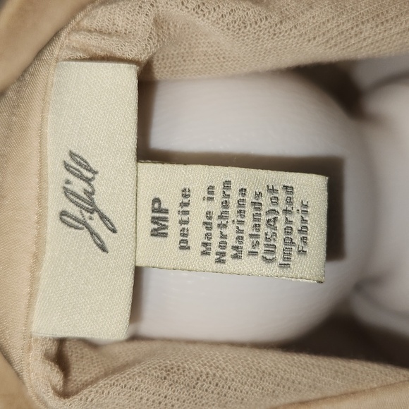 J Jill Women's Size MP Beige Floral Lace Pin Tucked Long Sleeve Button Down Top - Picture 13 of 14